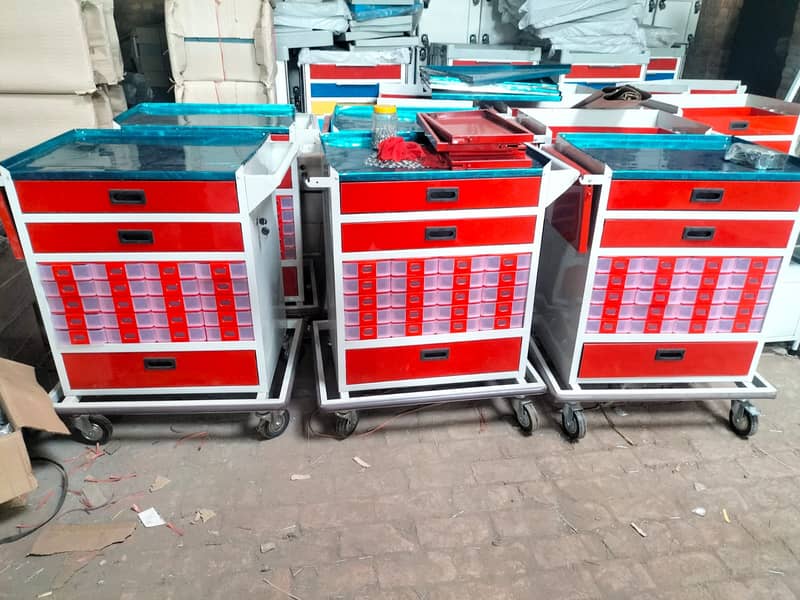 Examination Couch/Guinea Table/Delivery table/Drip stand/Trolly/cabins 7