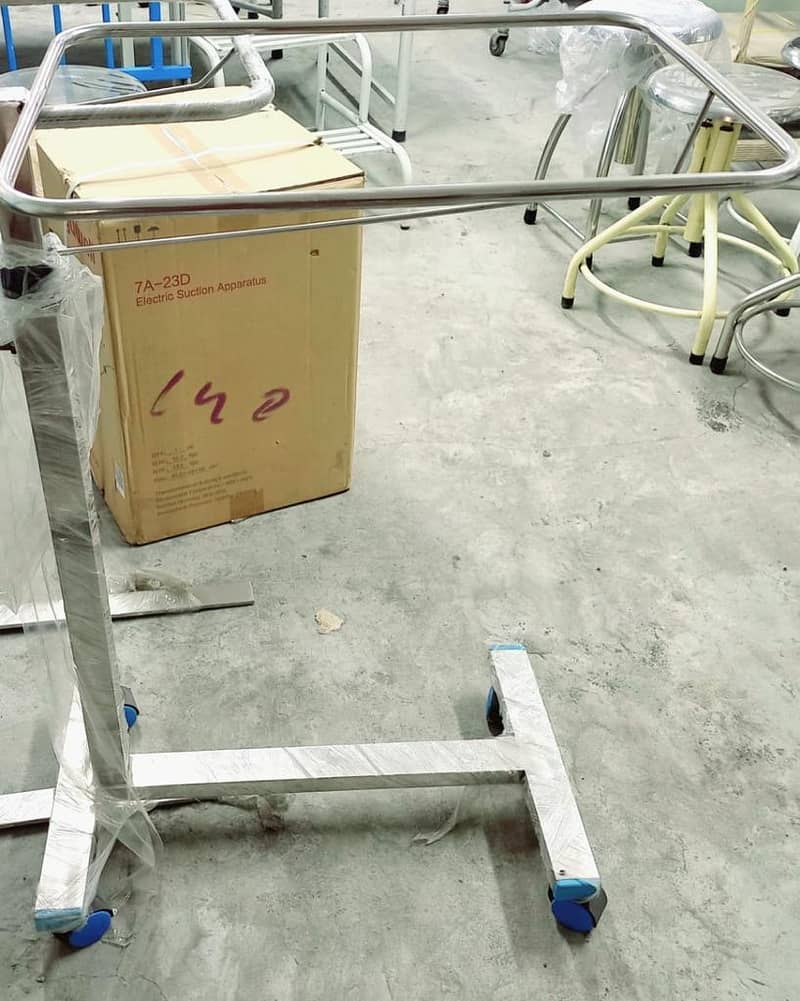 Examination Couch/Guinea Table/Delivery table/Drip stand/Trolly/cabins 18