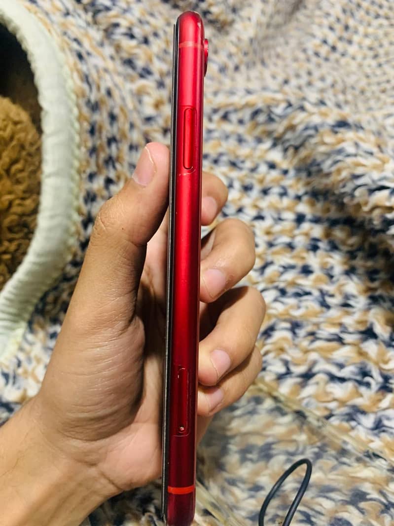 iPhone Xr ( Product Red ) Full Original Condition 3