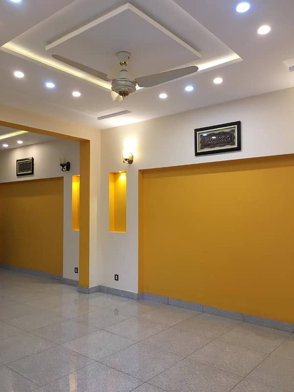 Like New 10 Marla Lower Portion For Rent In Oversease B Block Bahria Town Lahore 6