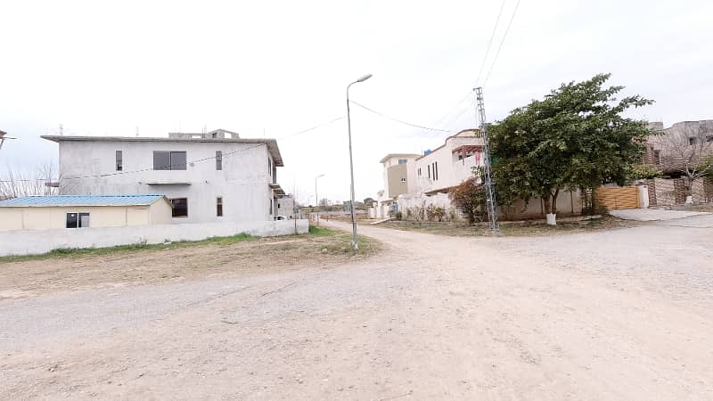 9 Marla Heighted Location Plot At Investor Price 3