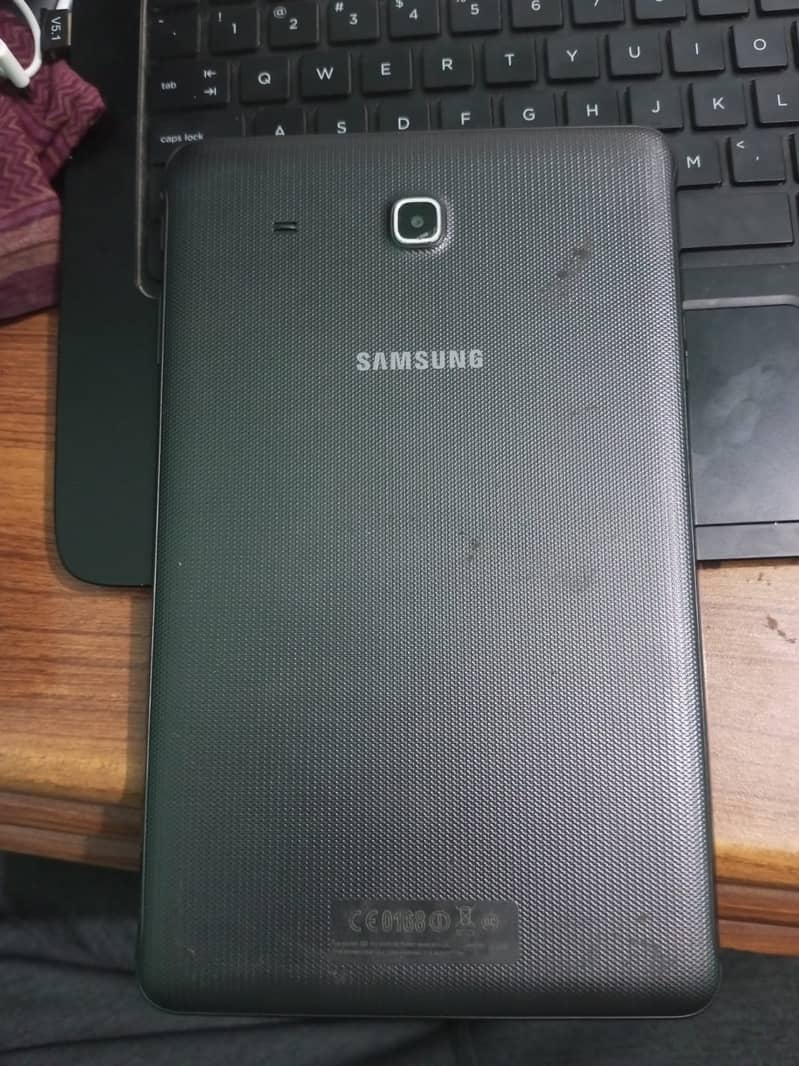 samsung Tab E  16Gb Rs. 14500 all ok 03708503696 1