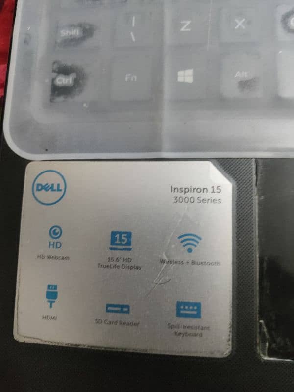 DELL Inspiron core i7 7 generation machine with 2 gb graphics card . 4