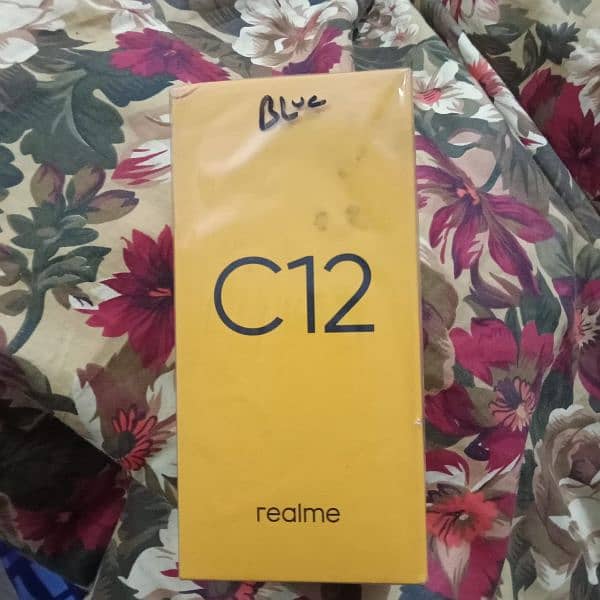 Realme C12 0