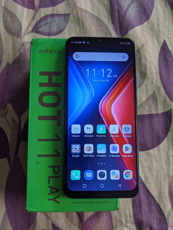 Infinix hot 11 play 4/64 with box 0