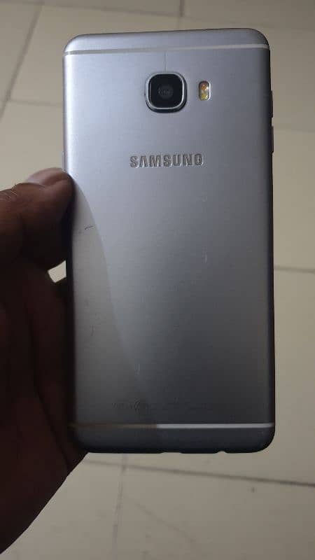 Samsung c7 4 gb ram 64 gb memory  pta apvride ha 2