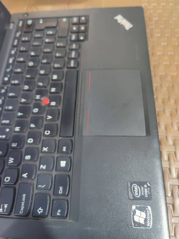 Lenovo ThinkPad X240 Ultra-Portable Business Laptop 5