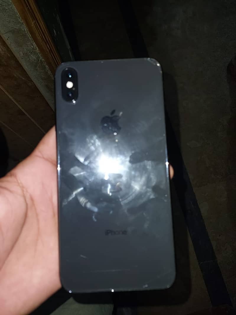 i phone xs max black non PTA 4