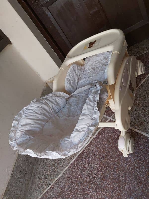 4 in one baby bed,with swing and chair used good condetion03006175679 6