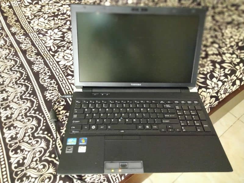 Toshiba Tecra R850 1