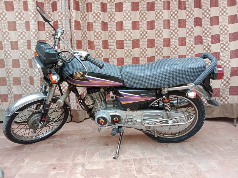 Honda 125. CG original 6