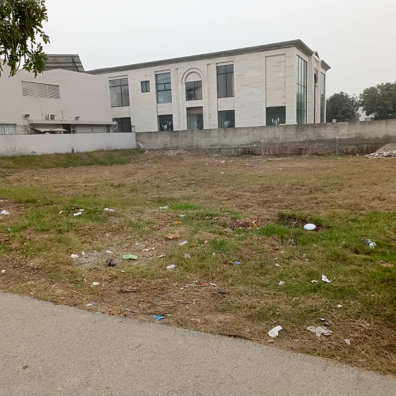 2 KANAL PLOT FOR SALE DHA PHASE 2 HOT LOCATION CORER PLOT IDEAL LOCATION. 4