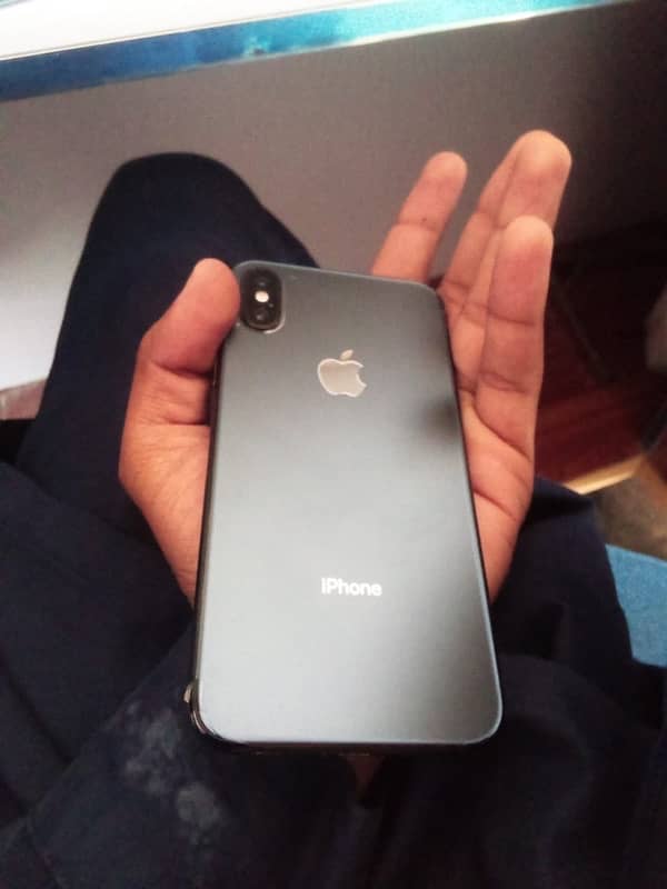 Exchange possible i phone xs hy non pta 64gb 1