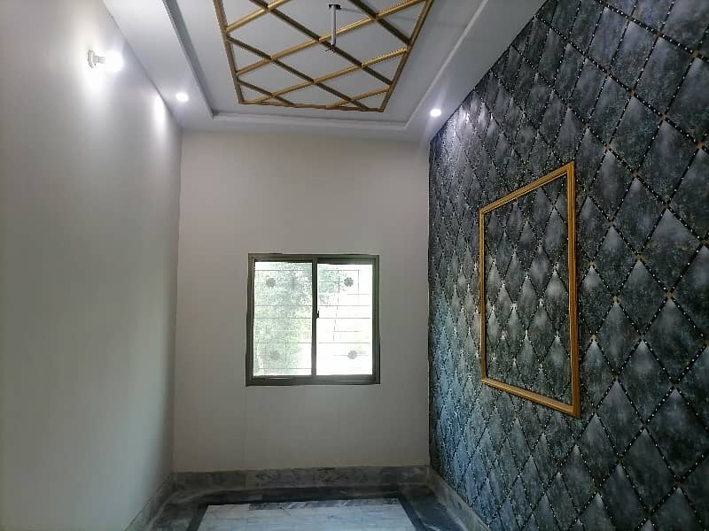 Looking For A Prime Location House In Lahore 3