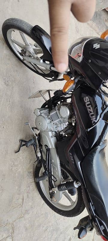 Suzuki GD 110 Bike | Model 2020 Black Colour 8