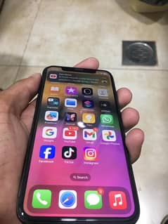 iPhone XS 2 month Sim work karega and 64 gd