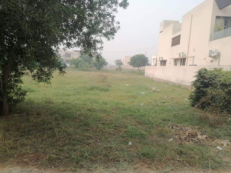 2 KANAL PLOT FOR SALE DHA PHASE 3 CORER HOT LOCATION IDEAL LOCATION. 0