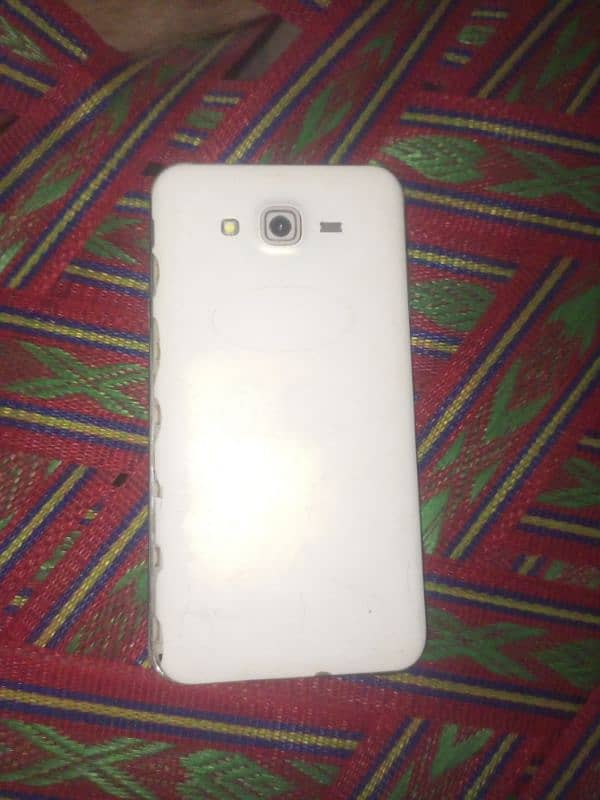 samsung J7 mobile urgent for sale 2