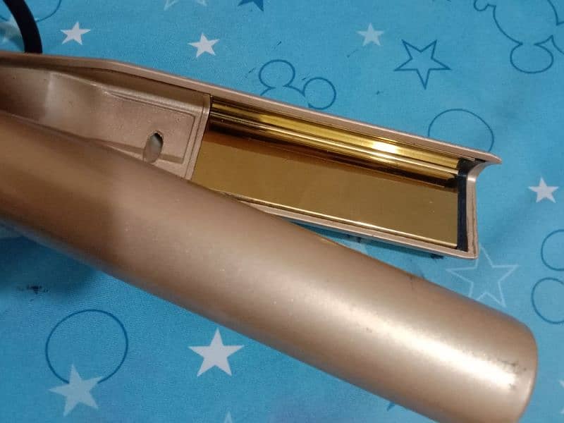 Hair Straightener New Golden 3