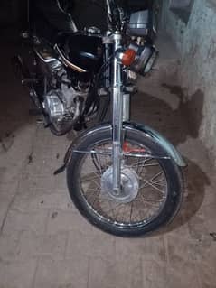 honda 125 with gold number urgent sale