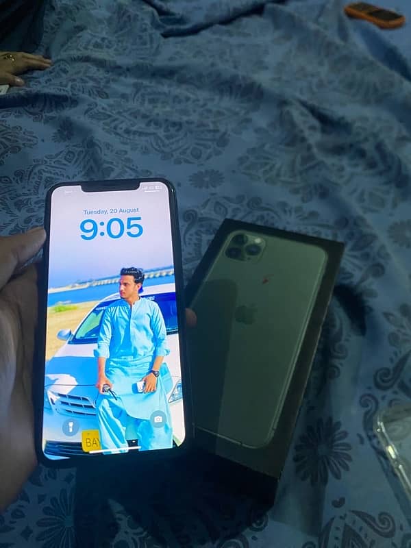 iphone 11 pro max 256gb PTA approved 4