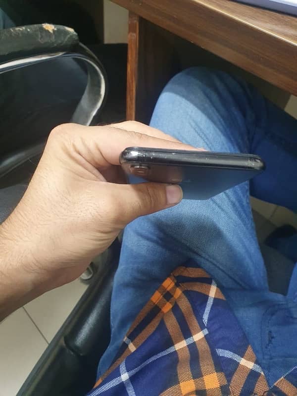 iPhone XS Max PTA approved 2