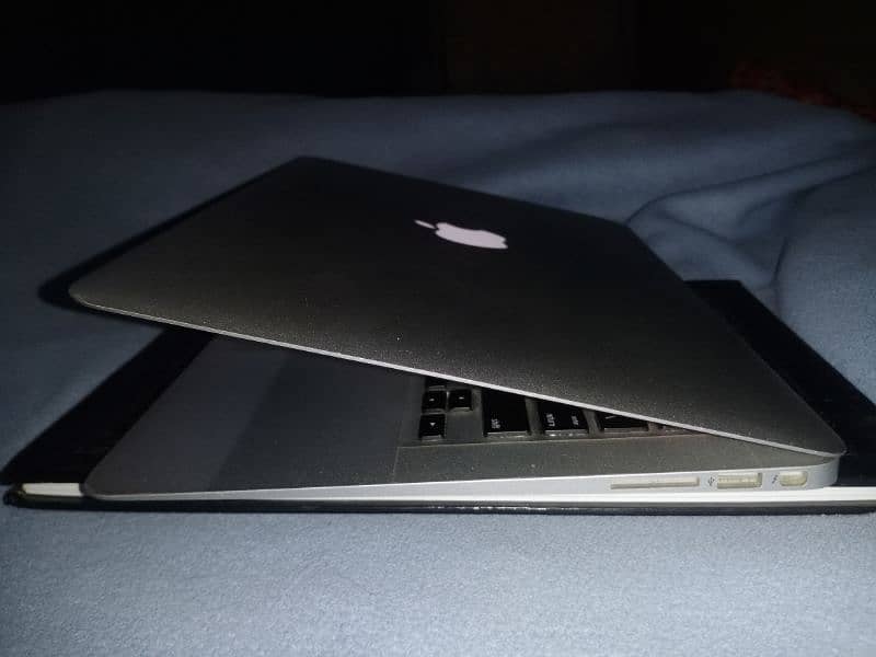 Macbook Air 2013, core i7, 8/128 2