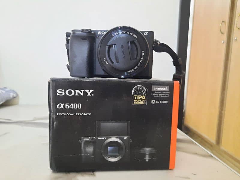 sony a6400 with kit lens 16-50mm 6