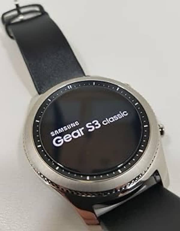 Samsung smart watch 100% okay sealed 2