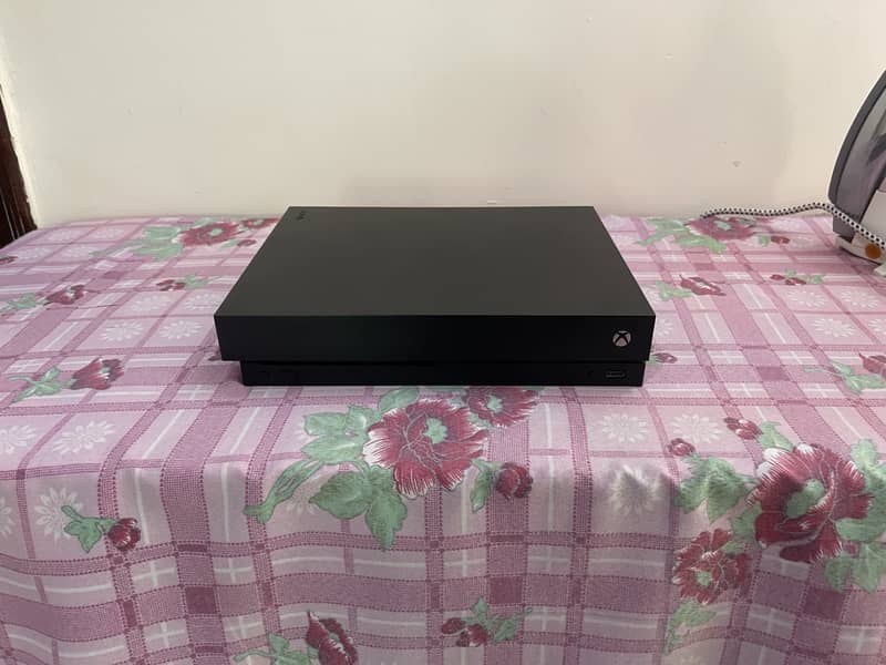 Xbox One X 1TB with TWO Controllers - Ultimate Gaming Console! 1