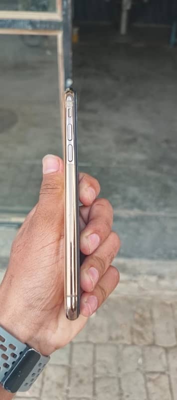 iPhone XS non PTA 4