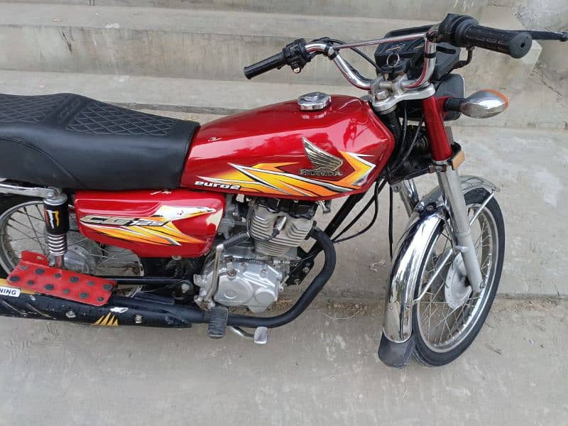 Honda 125  2022/ 21/ do bikes  model all Punjab number 0