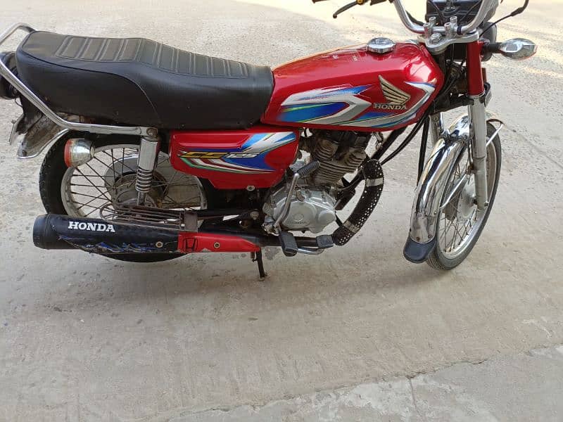 Honda 125  2022/ 21/ do bikes  model all Punjab number 13