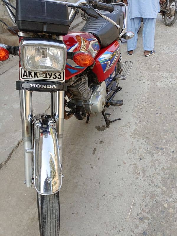 Honda 125  2022/ 21/ do bikes  model all Punjab number 15