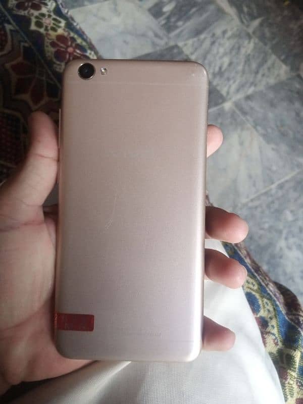 I am selling a vivo mobile 3