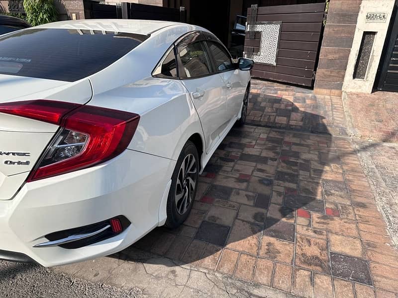 Honda Civic Oriel 2018 3