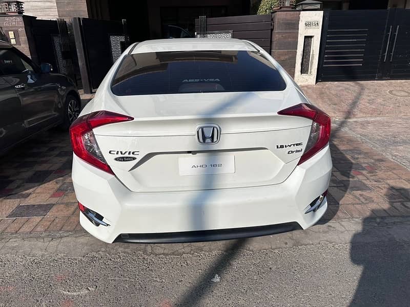 Honda Civic Oriel 2018 5