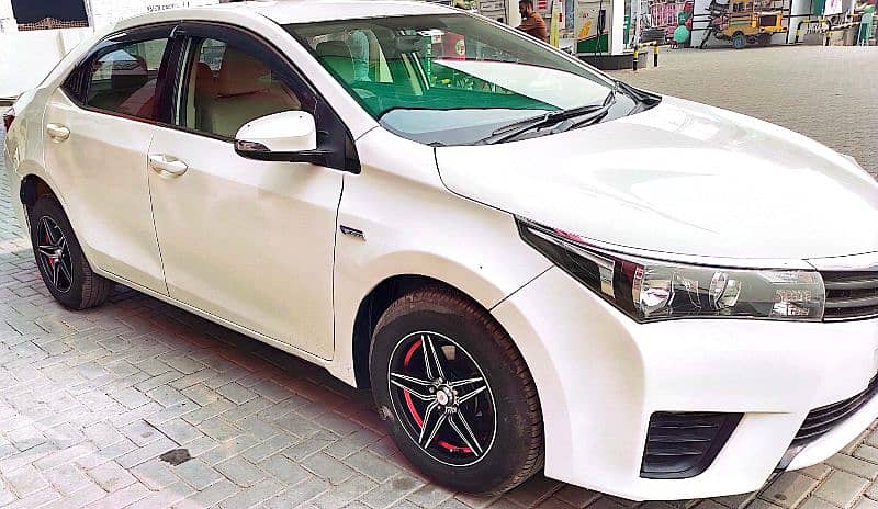 Toyota Corolla XLI 2015 converted gli automatic 3