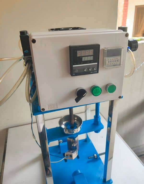 Automatic Cable Molding, Soldering Machine + 50kg Compressor 6