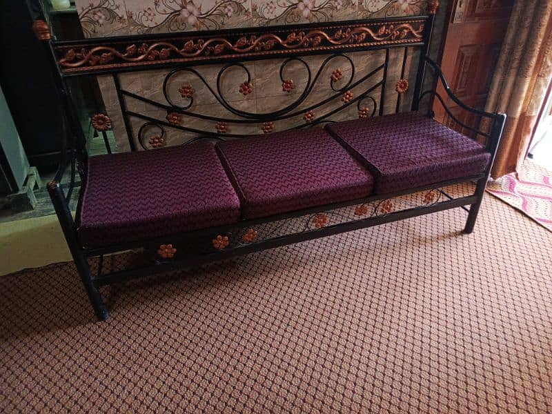 bed dressing table 5 seater sofa 2