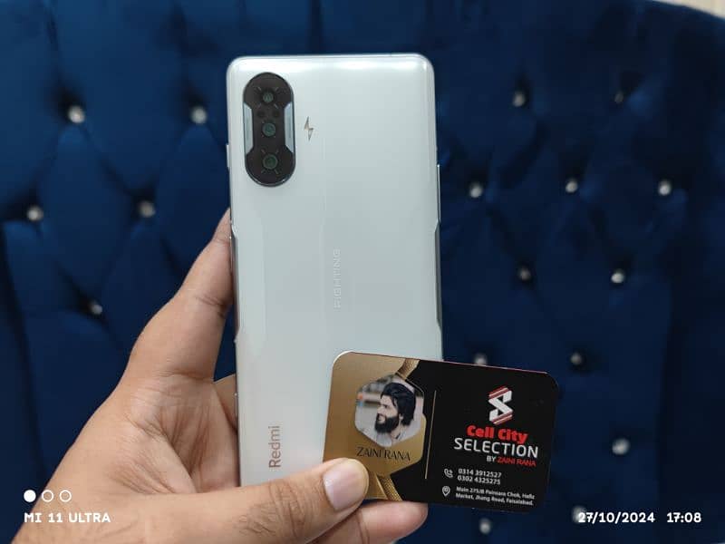 OnePlus 7 Pro Golden 11