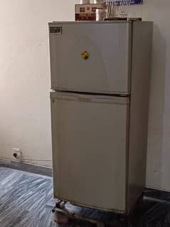 Dawlence 10 cbft fridge . 1st owner