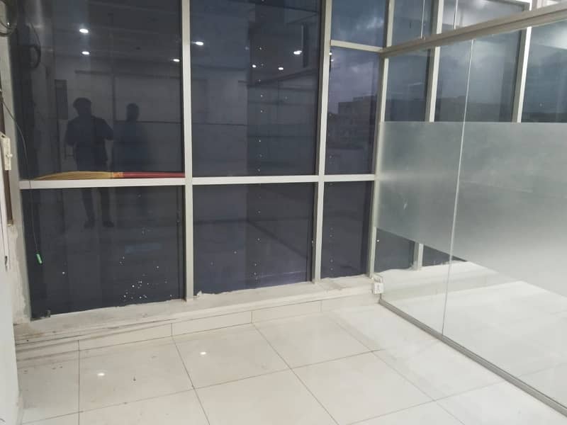 1000 SQ FT OFFICE AVAILABLE FOR RENT 1