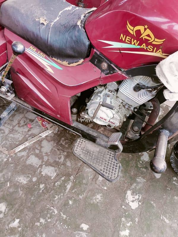 Loader Riksha 2022 ModeL with Low gare 8