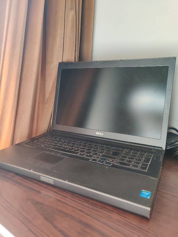 Dell M6800 workstation gaming laptop 0