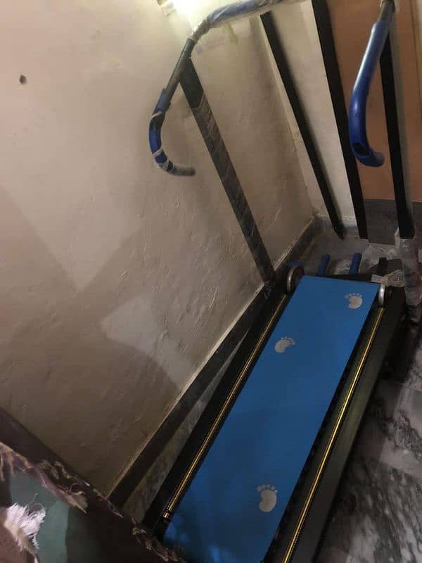 Manual treadmill with Twister stand for sale 3