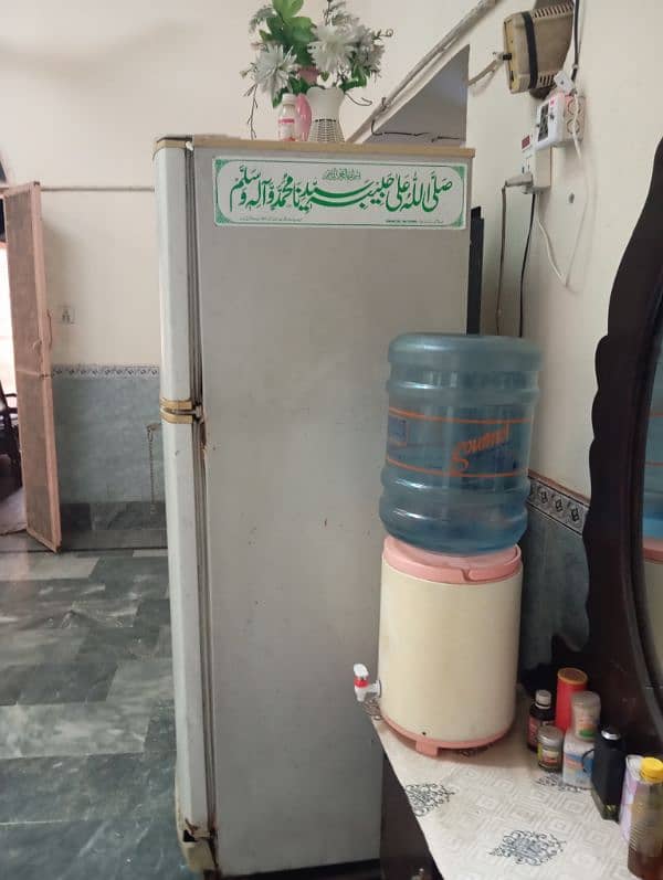 fridge urgently sale in Lahore 1