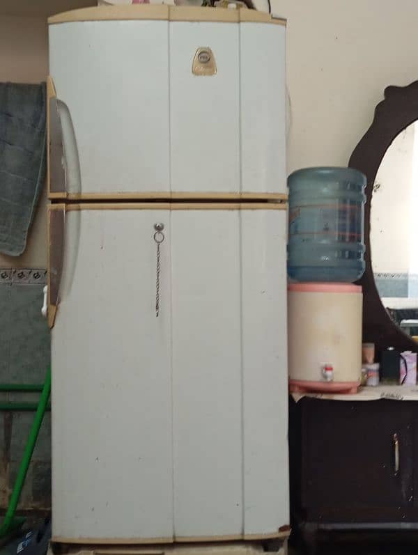 fridge urgently sale in Lahore 3