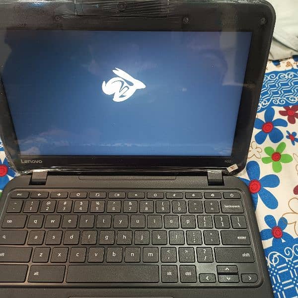 Lenovo Laptop for Sale – Windows 10 Pro, 4GB RAM, 16GB Storage 3