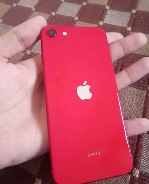 iPhone SE 2020 3